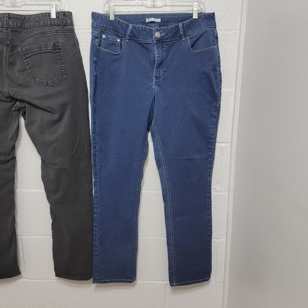 Lee Riders Midrise Skinny Jeans, Set of 2 pairs in size 18M - Picture 11 of 16
